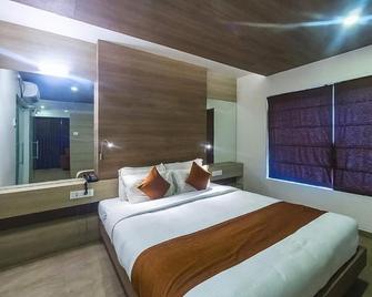 Hotel Rasika - Kolhāpur - Bedroom