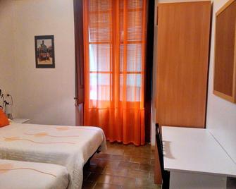 Pension Borras - Gerona - Slaapkamer