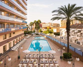 Htop Calella Palace & Spa 4sup #htopfun - Calella - Piscina