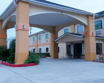 Americas Best Value Inn and Suites Bush International Airport - Humble - Building