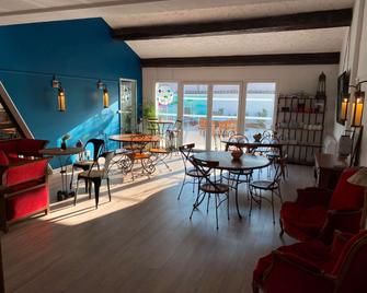 Moodz Hotel - Pont-Évêque - Restaurant