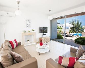 Esprit Villas - Поліс Хрисохус - Вітальня