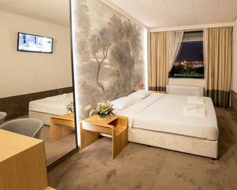 Park Hotel Raya Garden - Veliko Tarnovo - Habitación