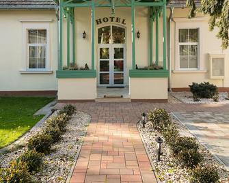 Aquasol Resort - Mosonmagyaróvár - Building