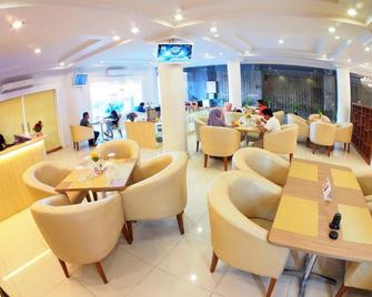 Hotel Maven Fatmawati - Jakarta - Restaurant