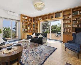 Gloria Guest House - Tovo San Giacomo - Sala de estar