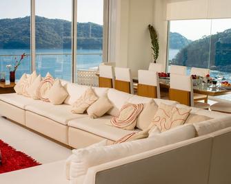 B Pichilingue Acapulco - Acapulco - Living room