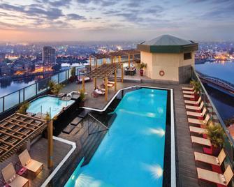 Fairmont Nile City - El Cairo - Piscina