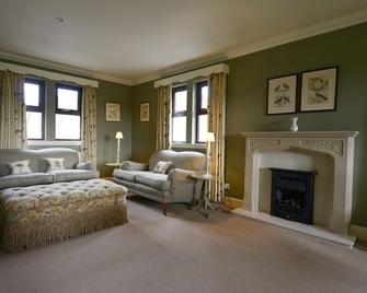 The Factor's Inn & Factor's Cottage - ฟอร์ท วิลเลียม - ห้องนั่งเล่น