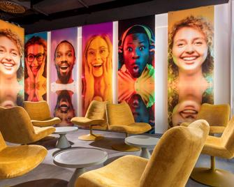 ibis Styles Berlin Treptow - Berlín - Lobby