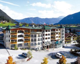 Hotel Vier Jahreszeiten - Eben am Achensee - Building