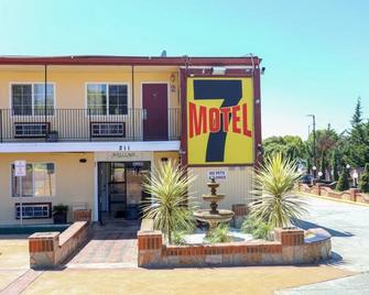 Motel 7 - Vallejo - Gebäude