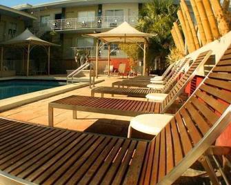 Selina Gold Dust - Miami - Zwembad