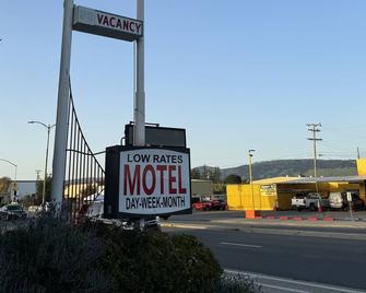 The Oaks Motel - Gilroy - Gebouw