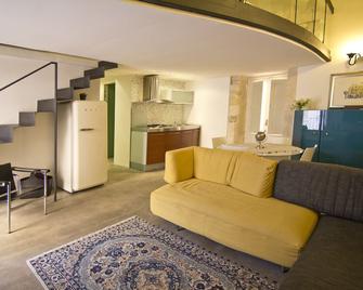 La Via della Giudecca - Siracusa - Living room