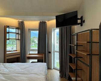 Mosh Mosh Boutique Hotel - Алмати - Спальня