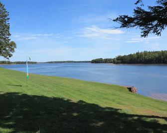 Gorgeous Mill River Beach Front Home - Mill River & Alberton, Pei, P.E.I. - Alberton - Strand