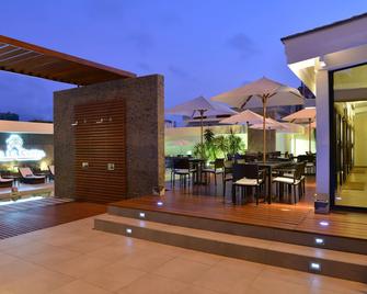 Hotel Le Cristal - Libreville - Patio
