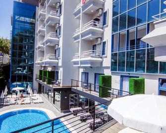 Ramira City Hotel - Adults Only - Alanya - Building