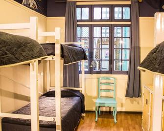 Hostal Forestal - Santiago de Chile - Habitación