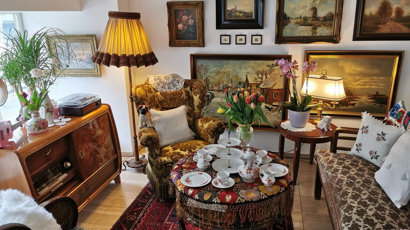 Tante Alma's Kölner Hotel