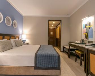 Lara Park Hotel - Antalya - Habitación