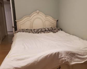 ALL you want and need for a perfect vacation. And a hot tub - Los Ángeles - Habitación