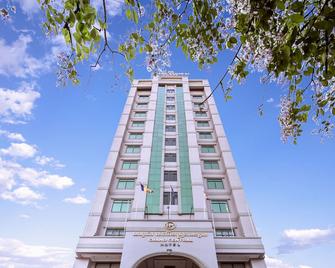 Hm Grand Central Hotel - Phnom Penh - Building