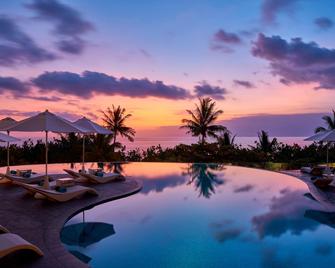 Sheraton Bali Kuta Resort - Kuta - Piscina