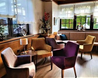 Dreispitz -B&B-Hotel Garni - Hofheim