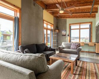 The Crash Pad - An Uncommon Hostel - Chattanooga - Vardagsrum