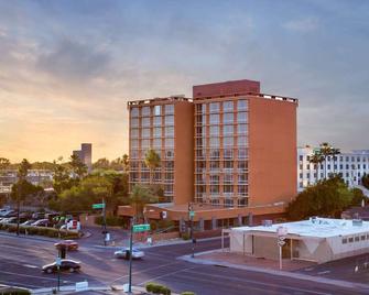 Holiday Inn Express & Suites Phoenix - Midtown - Phoenix - Budynek