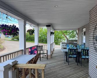 Harbourview Inn & Suites - Sydney - Patio
