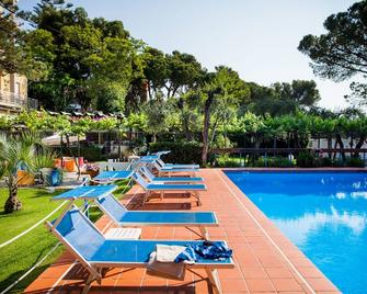 Hotel Eden Park - Diano Marina - Piscina