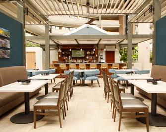 DoubleTree by Hilton Hotel Rochester - Rochester - Restaurante