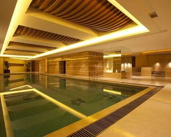 Celebrity City Hotel - Chengdu - Uima-allas