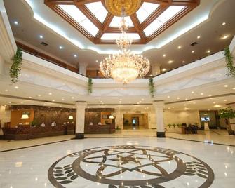 Crown Plaza Hangzhou - Hangzhou - Lobby
