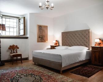 Grad Strmol - Cerklje na Gorenjskem - Habitación