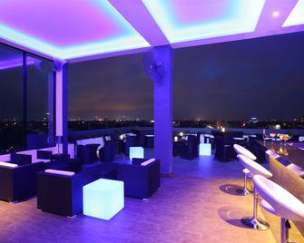 Best Western Elyon Colombo - Colombo - Bar
