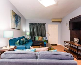Hotel Tim Bamboo - Port Antonio - Huiskamer