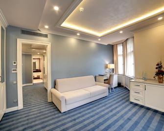 Ea Hotel Atlantic Palace - Karlsbad - Stue