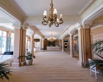 Hotel Eden Palace au Lac - Montreux - Resepsjon