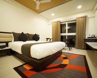 Treebo Ramjis Residency - Nashik - Habitación