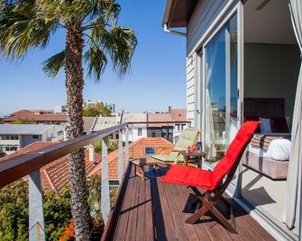 The One 8 Hotel - Cape Town - Balcony