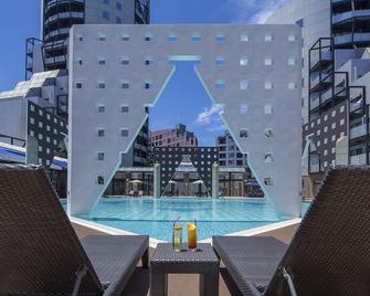 The Residential Suites Fukuoka - Fukuoka - Pool