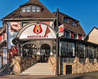 Hotel Piroska - Wichs - Gebäude
