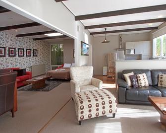 George Street Motel Apartments - Dunedin - Bedroom