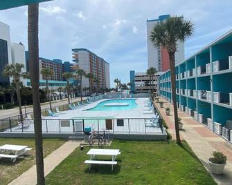 Wave Rider Resort - Myrtle Beach - Pool