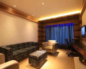 Diana Heights Luxury Hotel - Cochín - Sala de estar