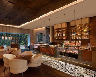 Surat Marriott Hotel - Surat - Restoran